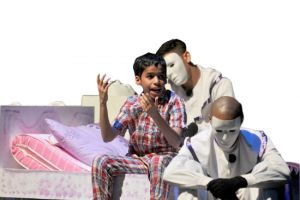 الجودر يشهد مسرحية «الحلم»