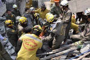 مقتل 11 على الأقل إثر انهيار مستشفى تحت الإنشاء في تايلاند