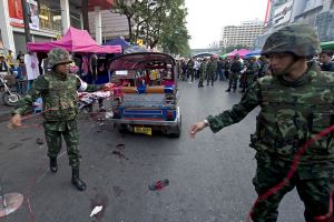 مسئولون يحذرون من 'حرب أهلية' في تايلاند