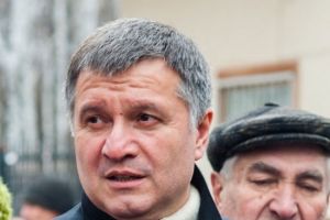 وزير الداخلية الأوكراني يتهم القوات الروسية بعملية 'اجتياح' في القرم