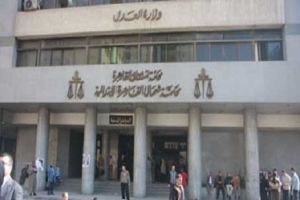 محكمة جنايات القاهرة تستأنف نظر قضية حوادث قصر الإتحادية المتهم فيها مرسي وآخرين