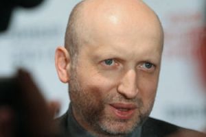 الرئيس الأوكراني يرفض الاعتراف برئيس الوزراء الجديد في القرم