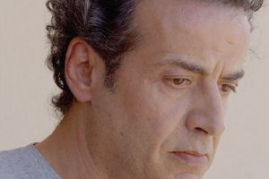 إيفا داود تطير بـ «ربيع مر من هنا» إلى شيكاغو وليفربول