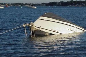 مقتل أربعة أشخاص وفقدان 20 بعد انقلاب قارب في نيبال