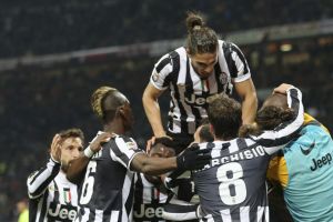 يوفنتوس يطيح بميلان ويقطع شوطا كبيرا من اللقب الثالث على التوالي