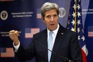 كيري يتهم روسيا بالبحث عن ذريعة لاجتياح اوكرانيا