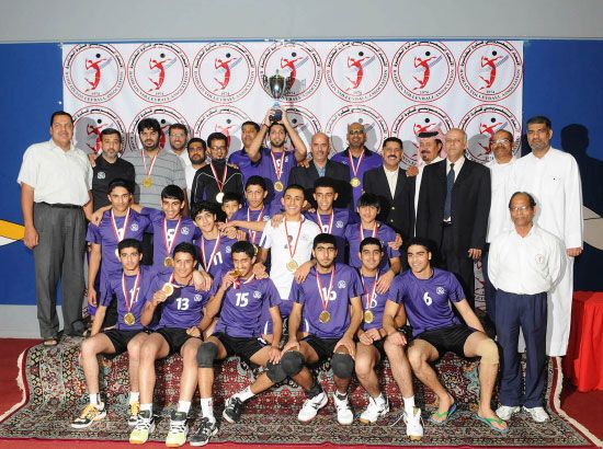 فريق داركليب بطل كأس الناشئين للكرة الطائرة   - تصوير عيسى إبراهيم