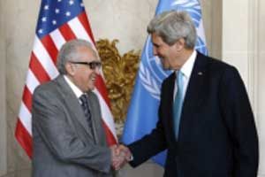 كيري يجتمع مع الابراهيمي في مقر السفير الامريكي بباريس
