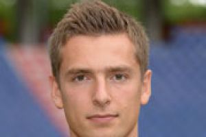 الإصابة تنهي موسم البولندي سوبيتش مع هانوفر الألماني مبكرا