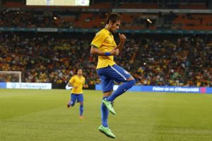 ثلاثية نيمار تقود البرازيل لاكتساح جنوب افريقيا وديا بخماسية