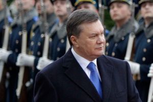 الانتربول يقول إن أوكرانيا طلبت إصدار مذكرة اعتقال ضد يانوكوفيتش