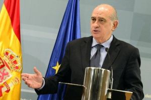 وزير الداخلية الإسباني الوضع الأمني على الحدود بمثابة'حالة طوارئ'