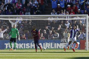 برشلونة يسقط أمام بلد الوليد بهدف ويتلقى خسارته الرابعة بالليغا