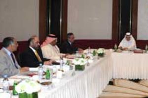 ناصر بن حمد: نعمل على تطوير الرياضة البحرينية للوصول بها إلى العالمية