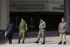 سلطات القرم تغلق المجال الجوي جزئيا قبل الاستفتاء