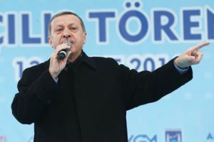 اردوغان يتهم المعارضة 'بترهيب' الشارع قبل الانتخابات