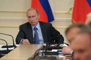 بوتين يأمر بالإعتراف برتب العسكريين الأوكرانيين الراغبين بالانضمام لصفوف الجيش الروسي