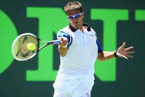 ديوكوفيتش أول المتأهلين لدور الثمانية في منافسات الرجال في ميامي