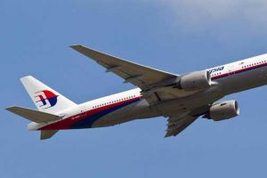 البحث عن الطائرة الماليزية قد يطول والعائلات تحتج من جديد