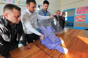 حزب اردوغان يتصدر نتائج الانتخابات البلدية الحاسمة لمستقبل نظامه