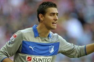 الحارس البلجيكي كاستيلس سيغيب عن كأس العالم بسبب الاصابة