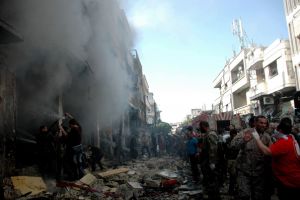 25 قتيلا في تفجير سيارتين مفخختين في حمص وسط سوريا