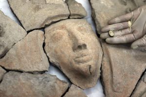 العثور على خاتم لوالد رمسيس الثاني في تابوت قديم في اسرائيل