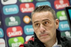 بينتو مدرب البرتغال يمدد تعاقده حتى 2016