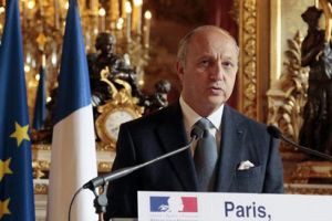 وزير الخارجية الفرنسي في كوبا يوم السبت في اول زيارة بهذا المستوى منذ ثلاثين عاما