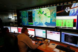 تواصل البحث عن الطائرة الماليزية المفقودة مع تلاشي آمال العثور على الصندوقين الأسودين