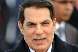 القضاء العسكري التونسي يحكم بالسجن المؤبد على الرئيس السابق بن علي