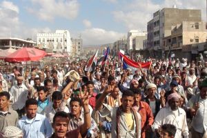 آلاف المتظاهرين في صنعاء يطالبون بإسقاط الحكومة اليمنية