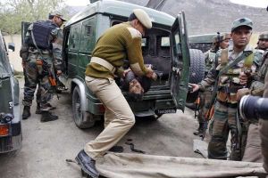 أربعة قتلى في هجوم لمتمردين على منزل سياسي في كشمير