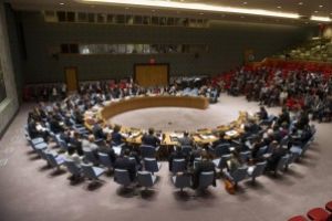 أوكرانيا تتهم روسيا بالتورط في زعزعة الاستقرار وموسكو تنفي