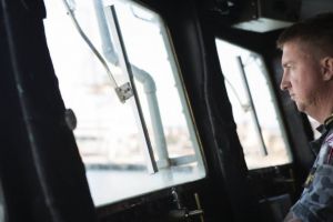 استراليا تعلن رصد بقعة نفط في منطقة البحث عن الطائرة المفقودة وتستعد لارسال غواصة الية