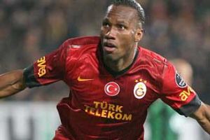 العاجي دروغبا في الدوحة لاجراء فحوص شاملة