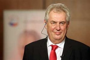 الرئيس التشيكي يصف بوتين بـ'الممثل قاسي القلب'