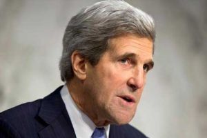 كيري في طريقه الى جنيف لعقد اجتماع يفترض ان يحل ازمة اوكرانيا