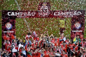 بنفيكا يتوج بالدوري البرتغالي للمرة الثالثة والثلاثين في تاريخه