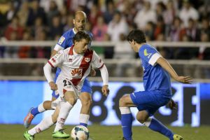 بيلباو يتأهل حسابيا إلى دوري أبطال أوروبا بفوز كبير على فاليكانو