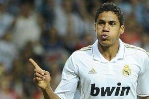 مورينيو يضع رافاييل فاران على رأس أولوياته