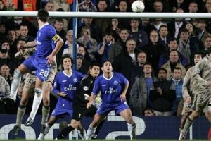 كولينا يعترف: برشلونة ظلم أمام تشيلسي في 2005