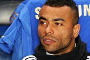 اشلي كول يعلن رحيله عن تشلسي الانكليزي