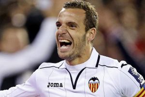 أتليتكو يغازل سولدادو لتعويض الرحيل المحتمل لكوستا