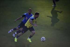 أزمة اليونان لم تؤثر على مشاركتها في مونديال 2014