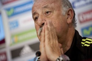 دل بوسكي يأسف لاستبعاد نافاس... ويبدي تفاؤله بتعافي كوستا قريبا