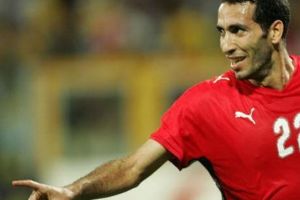 أبو تريكة: المونديال حلم لم أحققه ومنتخب الأفيال لديه فرصة أخيرة