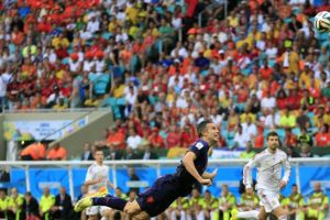 انييستا عاجز عن ايجاد الكلمات وفان بيرسي يهلل 'كان بإمكاننا تسجيل 6 و7 و8...'