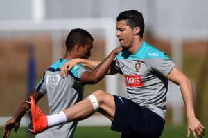 رونالدو يشارك في التدريب الأخير لمنتخب البرتغال كاملا قبل مواجهة ألمانيا