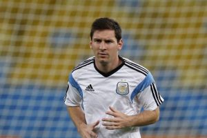 ميسي يتصدر المشهد مع استعداد الأرجنتين لمواجهة البوسنة